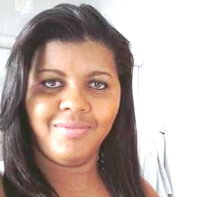 Juliana Salustiano procura o pai José Vicente de Oliveira