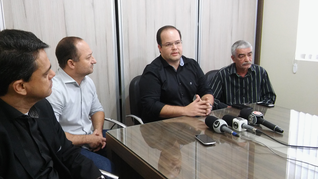 coletiva oab