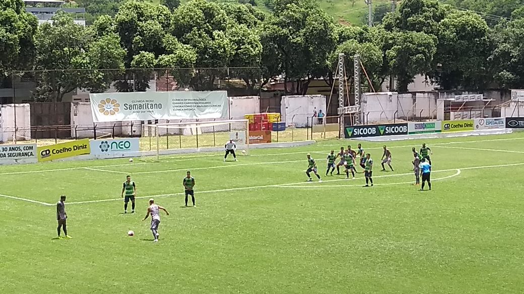 democrata e ipatinga empatam