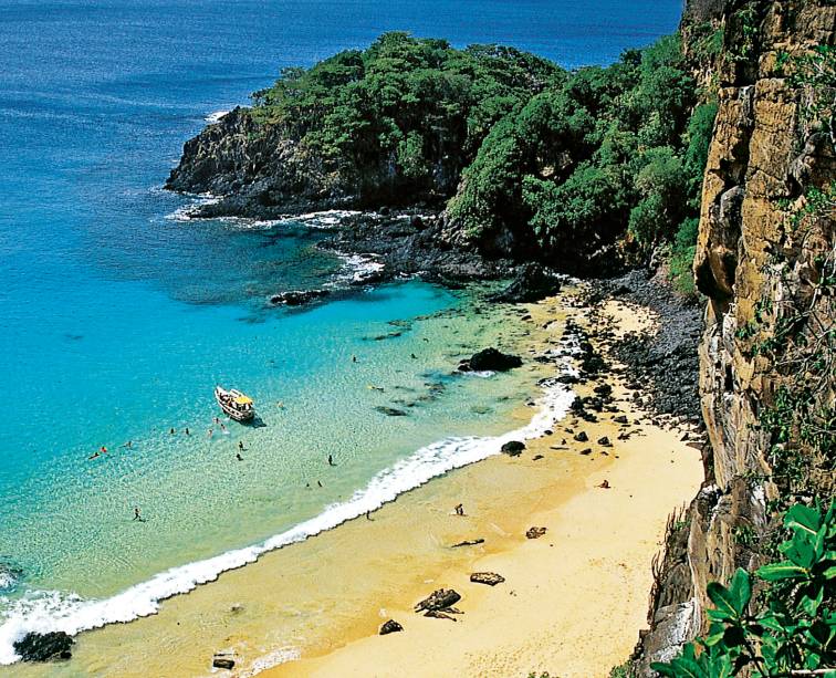praia do sancho melhor do mundo