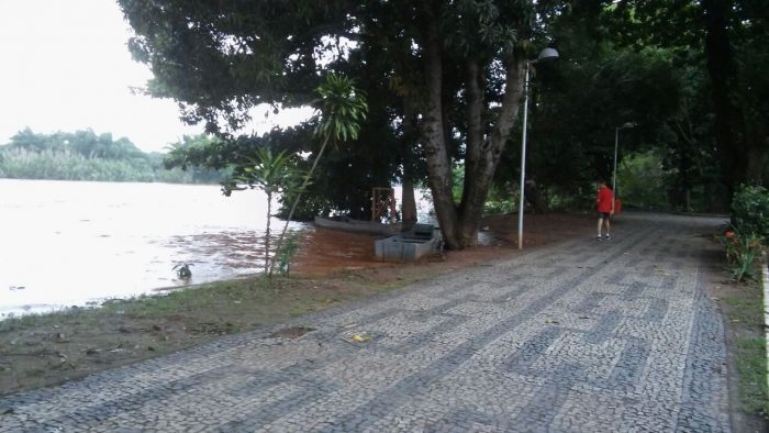 Calçadão do bairro São Pedro rio doce são pedro
