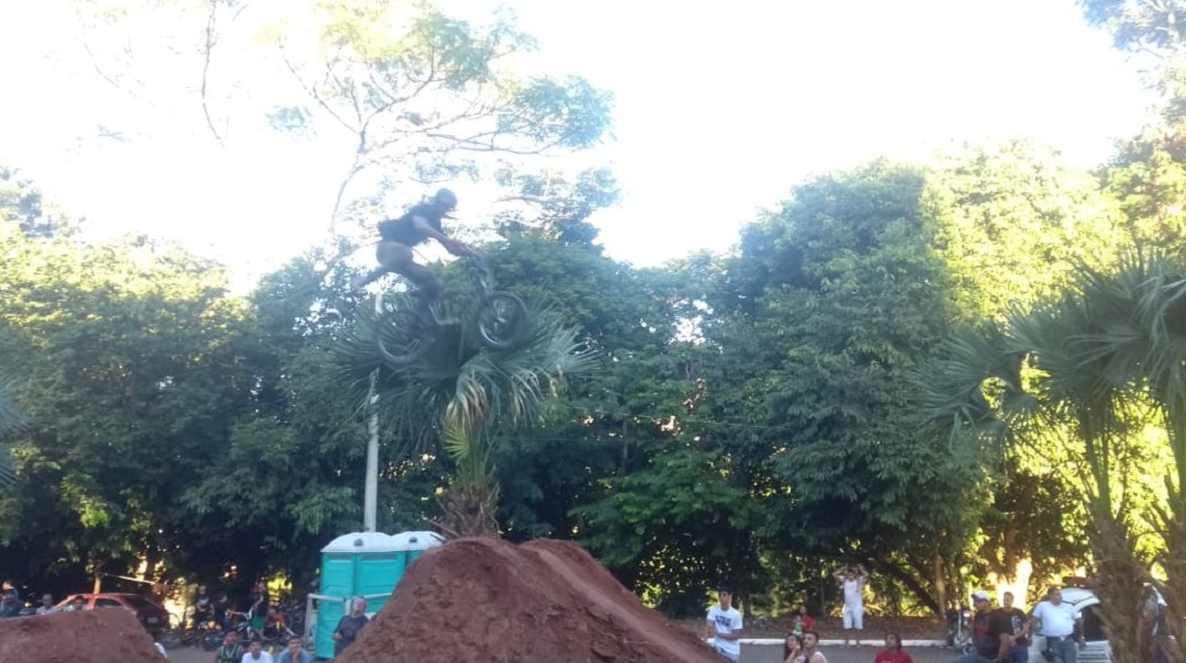 campeonato dirt jumt na feira da paz em gv