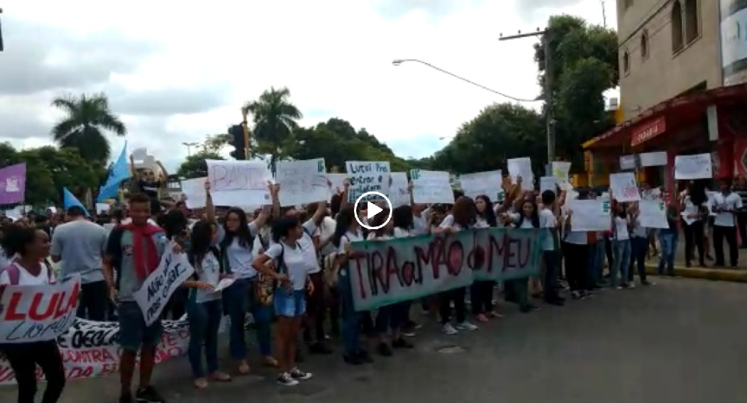 Protesto professores valadares