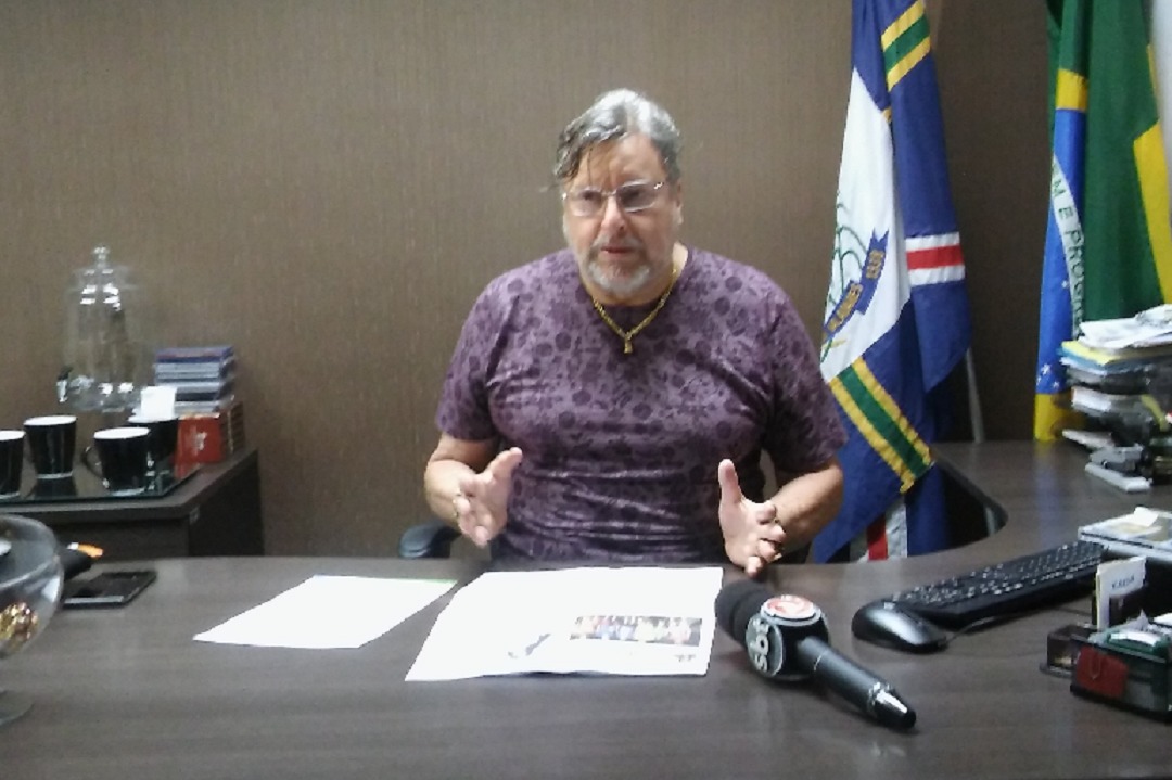júlio avelar presidente da câmara de valadares