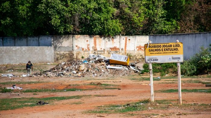 lixo no entorno da subida da ibituruna