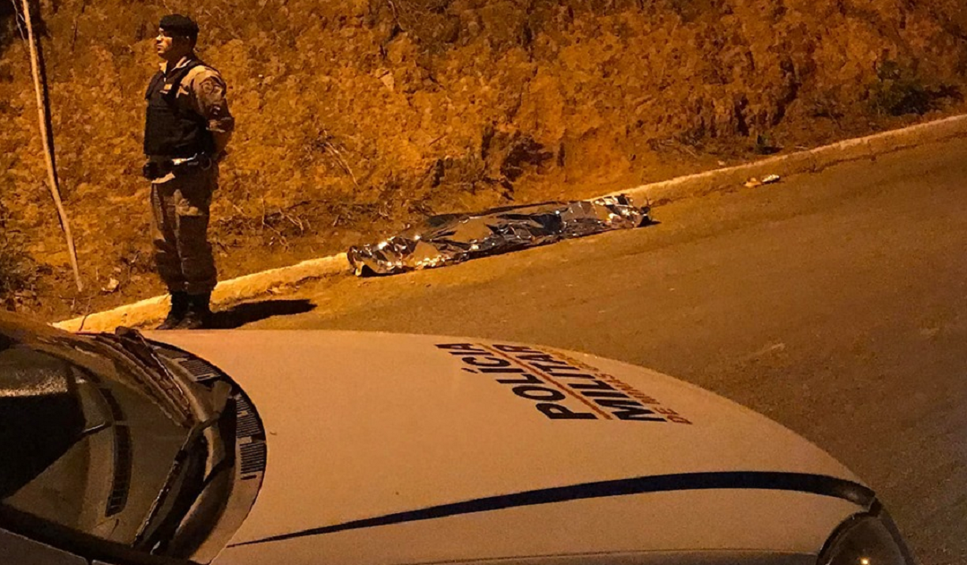 rapaz é morto perto do residencial figueira jovem é morto a tiros em GV