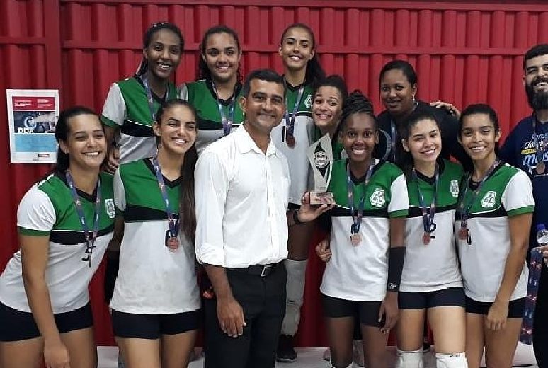 vôlei do garfo clube fica em terceiro no circuito ar4