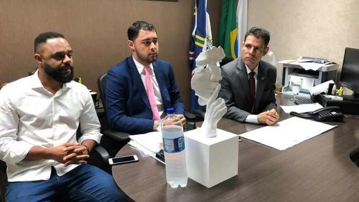 Câmara convoca coletiva para explicar sobre adi