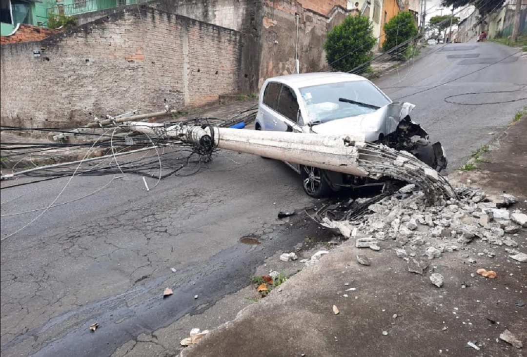 motorista que colidir em postes tem 60 dias para ressarcir danos para a cemig