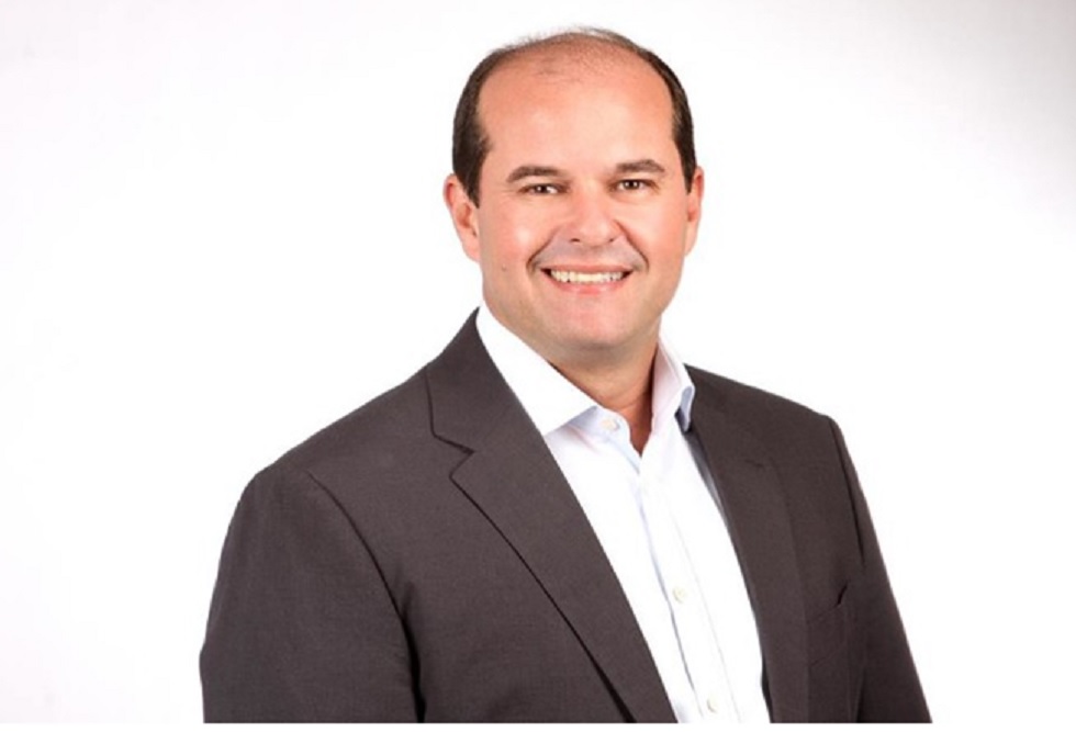 prefeito é acusado de se declarar pardo nas eleições 2020 para receber recursos de cota racial