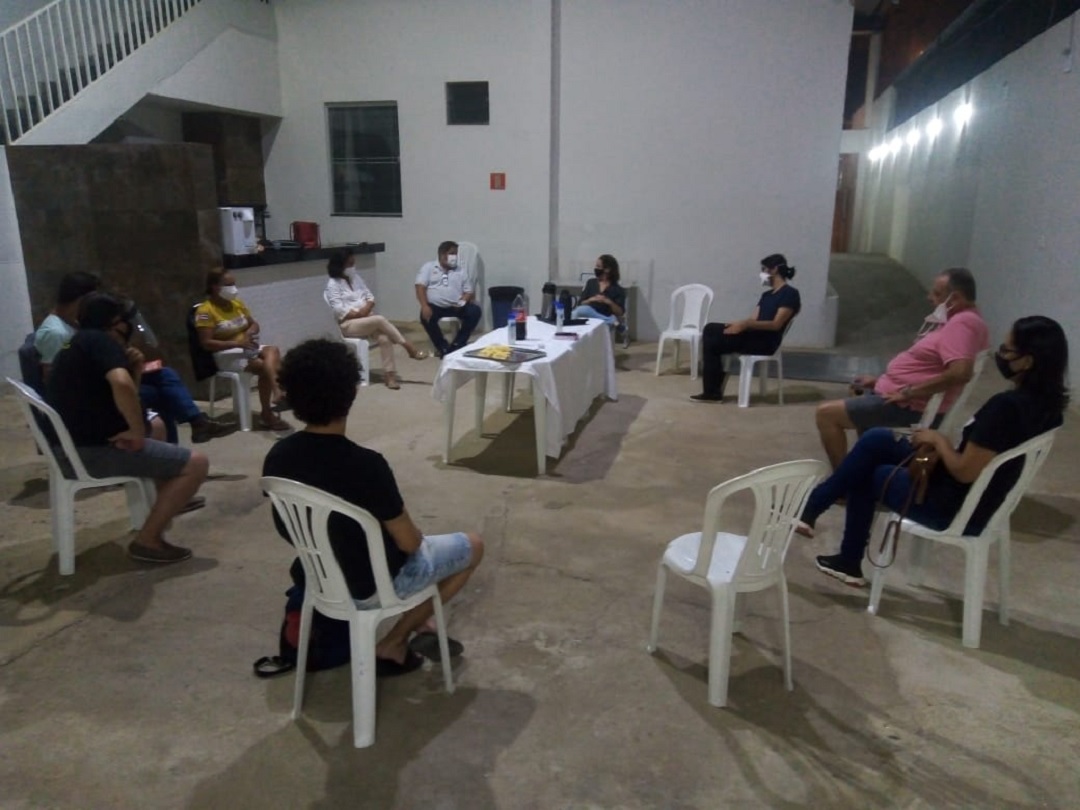 efeitos da pec 32 é discutida por sindicatos