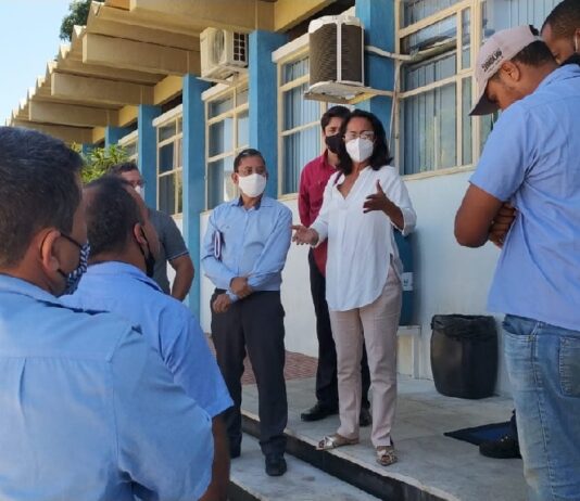 servidores do saae fazem manifestação nesta quarta na porta da prefeitura