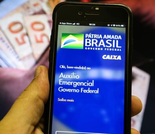 nascidos em abril recebem hoje dia 21 de julho o auxílio emergencial