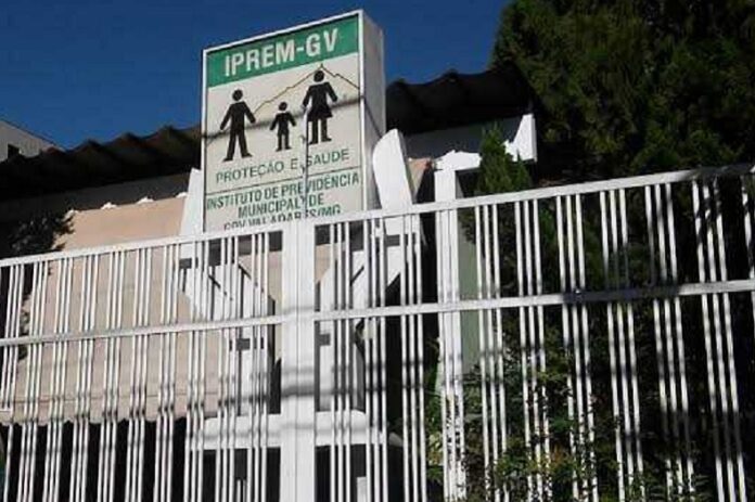 sem reajuste e com aumento de contribuição, servidor critica governo
