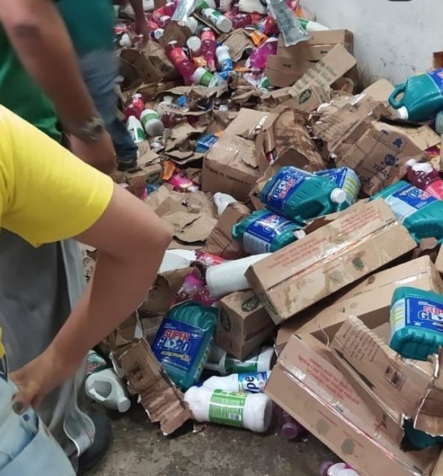 mezanino do depósito do supermercado CD do são raimundo fere quatro pessoas