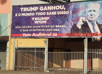 Outdoor em Valadares “declara” que Trump venceu nos EUA e pede voto auditável outdoor em valadares diz que trump venceu eleições nos eua e pede voto auditável no brasil