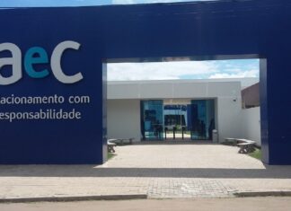 AeC abre 250 novas vagas em Governador Valadares AeC abre 250 vagas em valadares