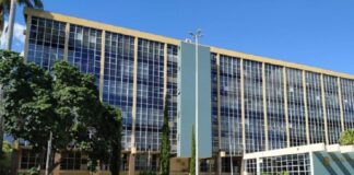 servidores valadares recebem metade do 13º salário