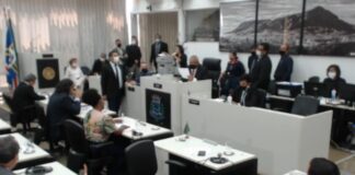 câmara arquiva aumento salarial dos vereadores de valadares