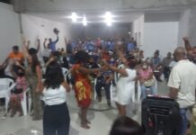 Em assembleia, servidor rejeita proposta da Prefeitura de revisão salarial servidores recusam proposta do executivo de 10,06% de correção da inflação