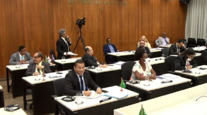 fim da tribuna livre na câmara de valadares