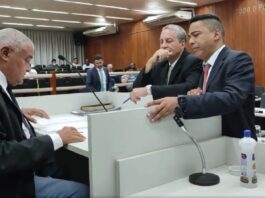 vereadores se dão mais 2,5% de aumento salarial