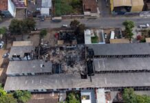 Imagens de drone mostram danos provocados por incêndio em galpão no Universitário incêndio em galpão no universitário em valadares