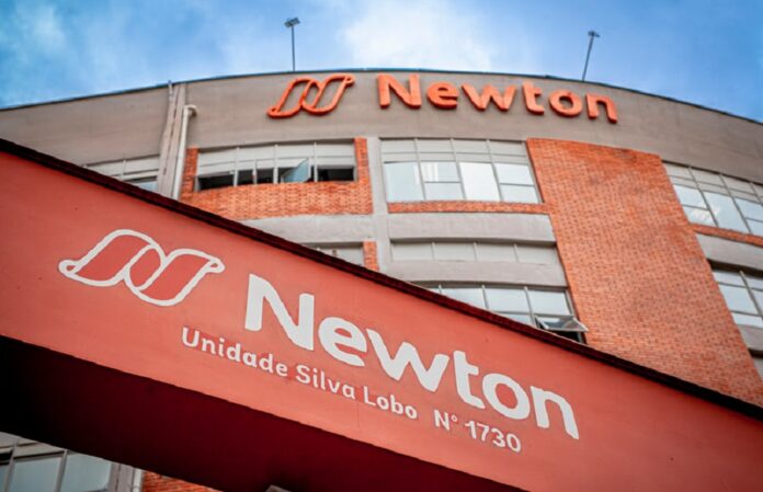 Inscrições para bolsas de estudo na Newton Paiva estão abertas