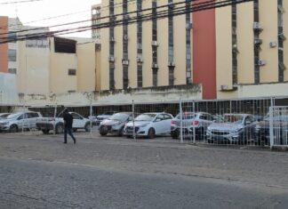 Prefeitura de Valadares lança edital para alienação de imóvel no centro “a preço de banana” Prefeitura de Valadares lança edital para alienação de imóvel no centro "a preço de banana"