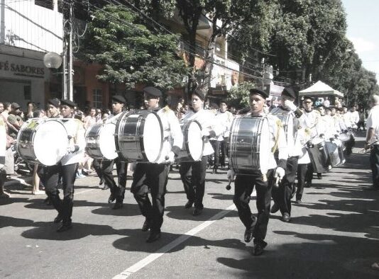 desfile de 7 de Setembro volta às ruas de Valadares